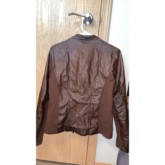 jacket - Picture 2 of 4